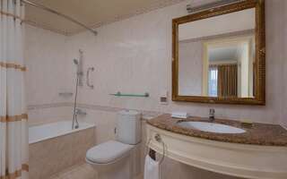 Отель Armenia Marriott Hotel Yerevan Ереван-1